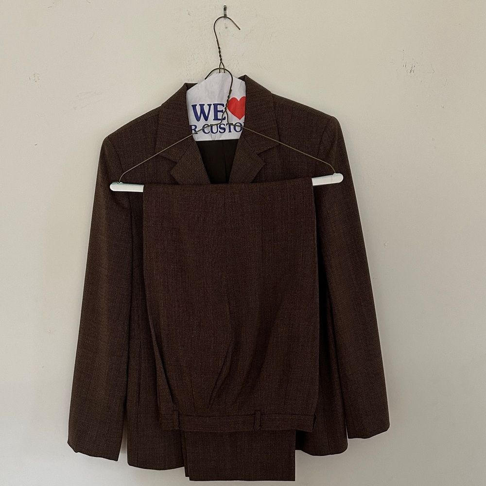 Pant suit